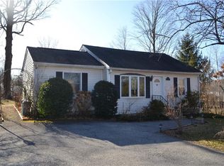 9 Osceola Rd, Carmel, NY 10512