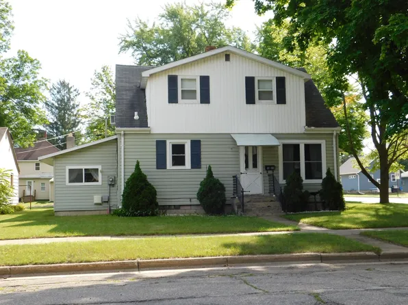 1020 S Smalley St, Shawano, WI 54166