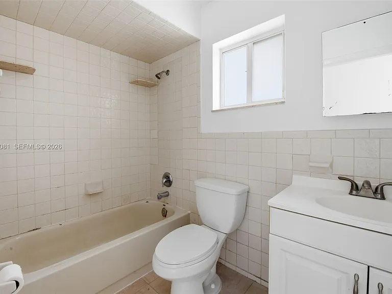 7521 NW 1st Ave #7523 — Photo 9