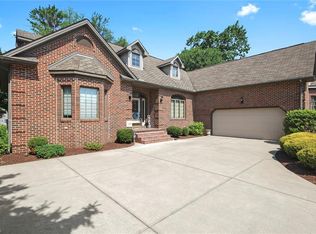 449 Presidential Ct, Boardman, OH 44512
