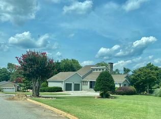 232 Pine Ridge Dr, Easley, SC 29642