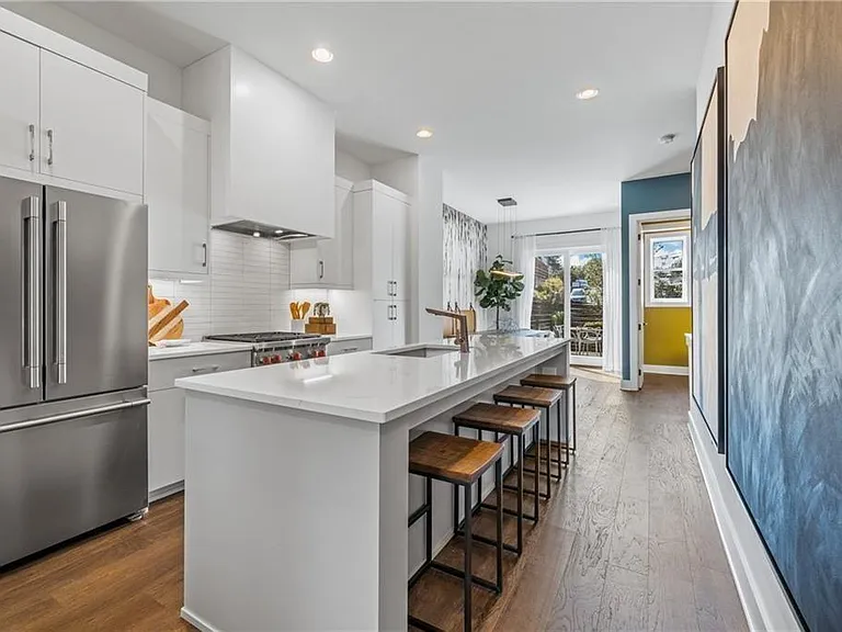 673 Ethel St NW — Photo 15