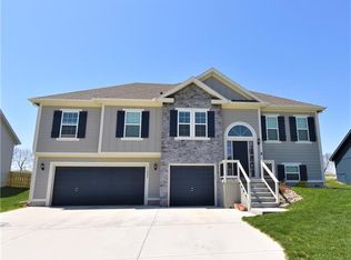 11904 N White Ave, Kansas City, MO 64156