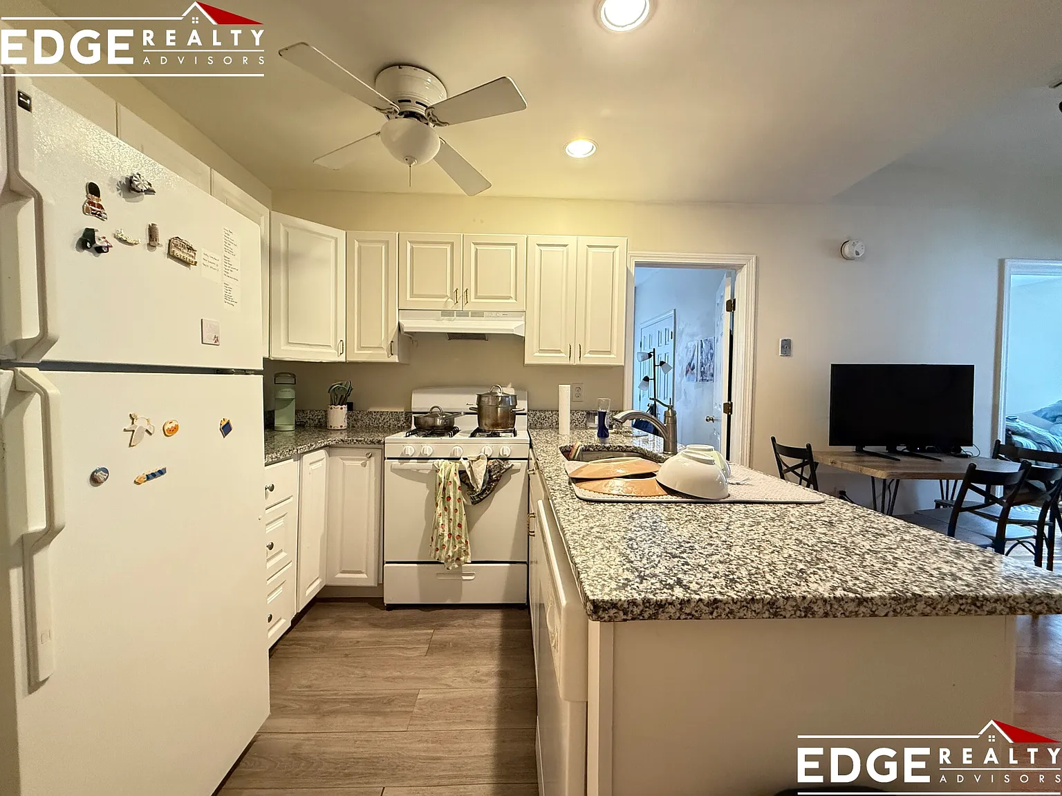 3 bed, 1006 sqft, $5,035 — Photo 1