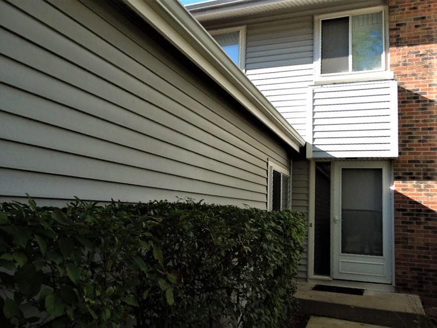 1st image of 208 Walker Dr