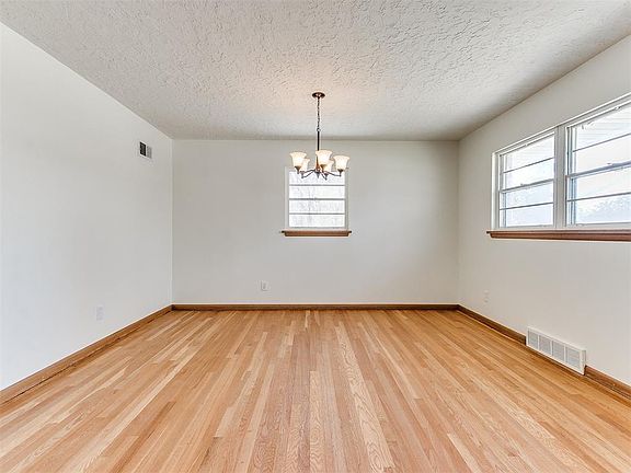 5th image of 1516 Ann Arbor Dr