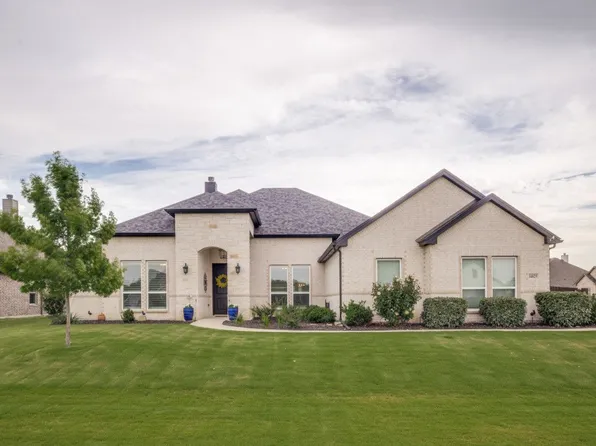14825 Crystal Spring Dr, Justin, TX 76247