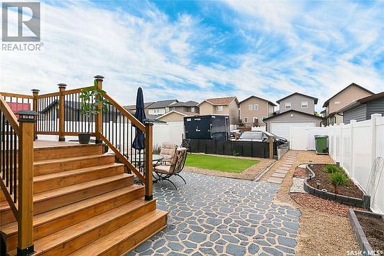 3rd image of 8710 Hincks Ln