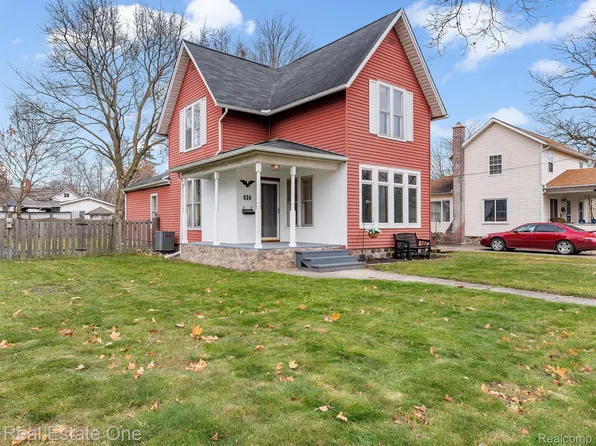 616 E Clinton St, Howell, MI 48843