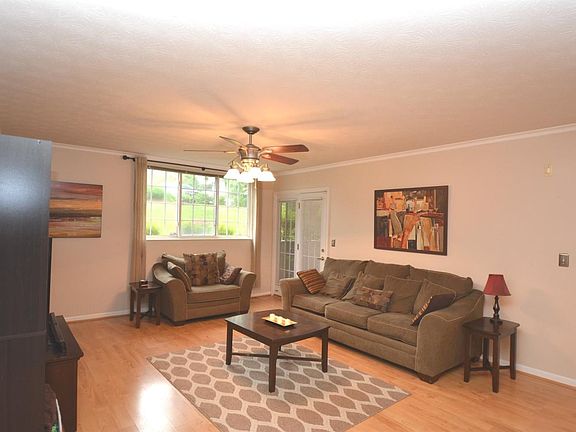 5th image of 9810 Regatta Dr Unit 108