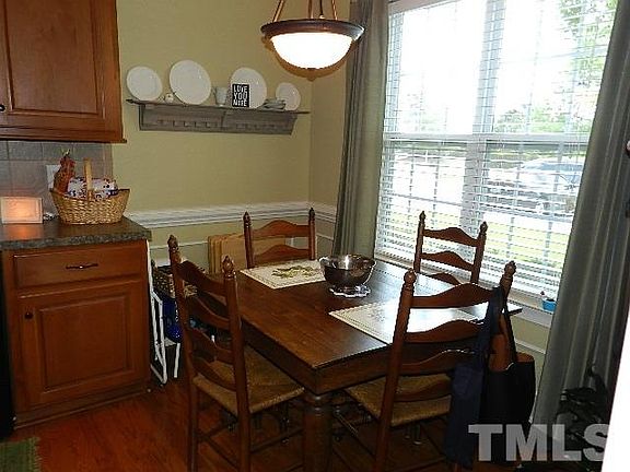 2nd image of 54 Wembley Dr