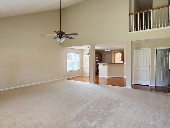 3rd image of 1396 Laurelwood Ct