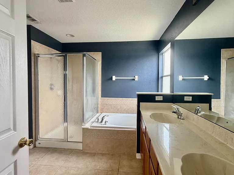 14205 Bridgewater Crossings Blvd — Photo 13