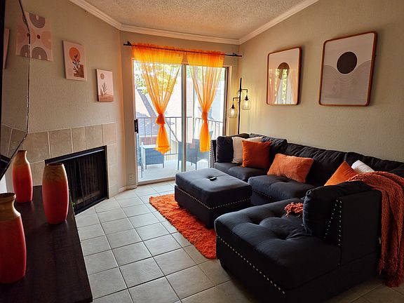 3rd image of 2120 El Paseo St APT 2423
