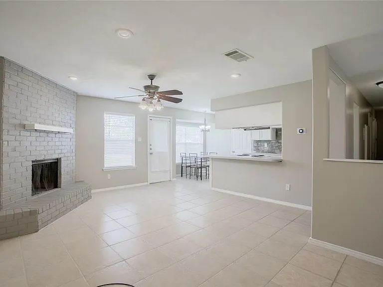 6409 Patino Ct — Photo 16