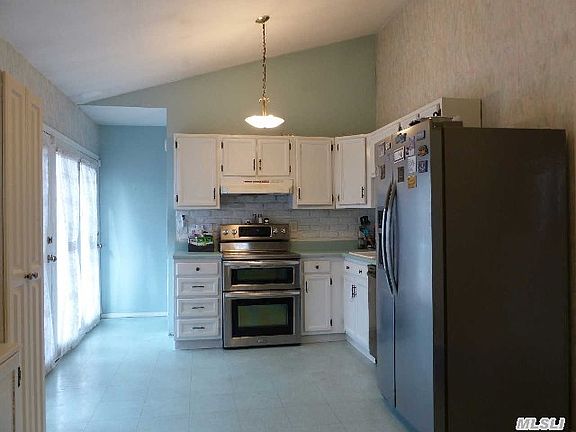 5th image of 5 Rockledge Dr