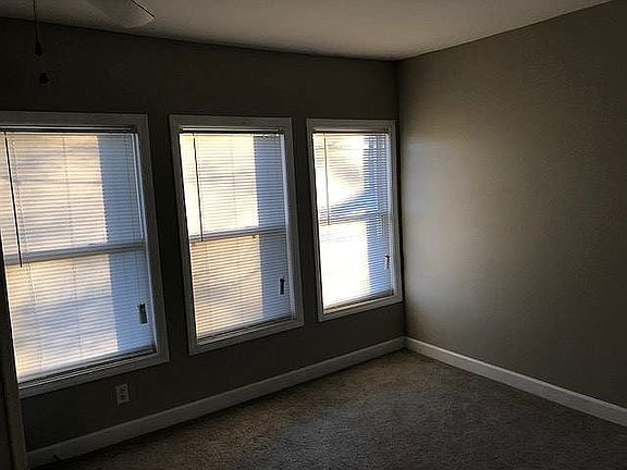 4th image of 1011 Garland Ave