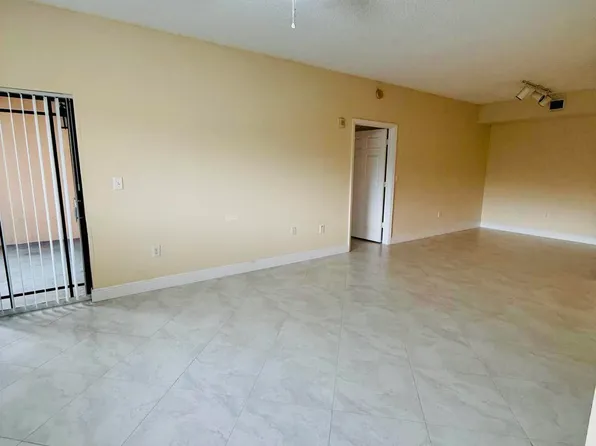 2917 Tuscany Ct APT 204, Palm Beach Gardens, FL 33410