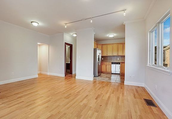 3rd image of 3756 Neptune Ave APT 2