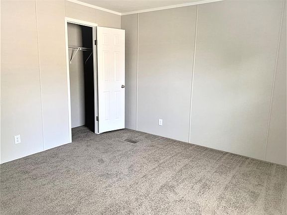 5th image of 17058 Coventry Ln