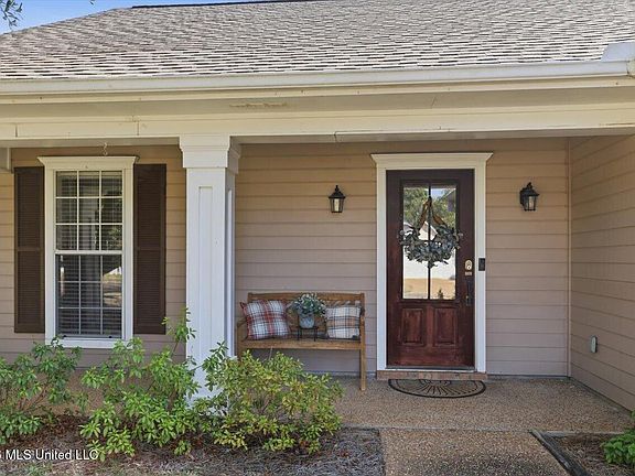 3rd image of 6016 Hawthorne Hill Rd