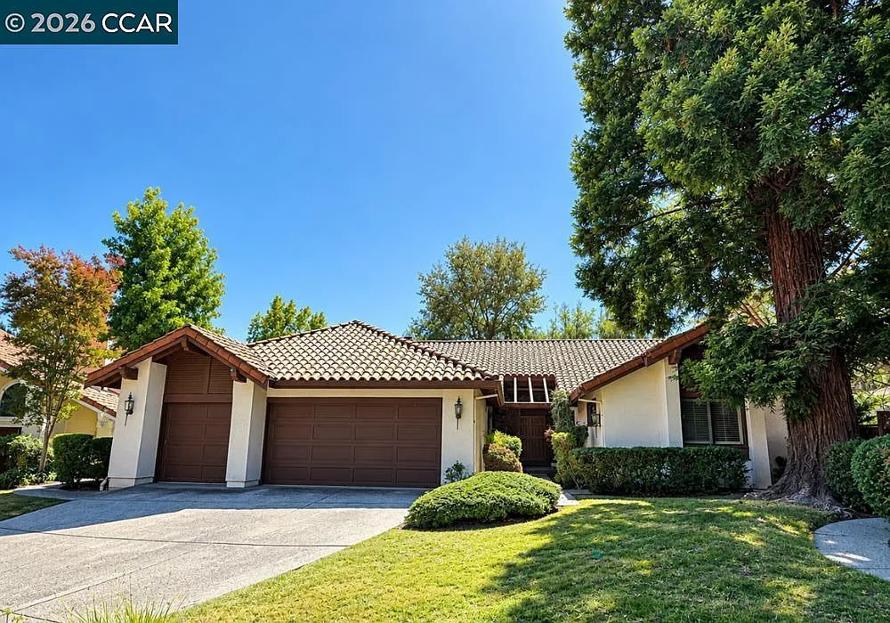 4 bed, 2915 sqft, $5,200 — Photo 1