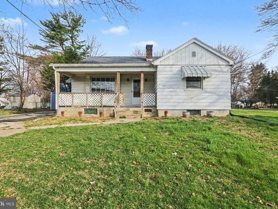 5512 Larkin Ave, Harrisburg, PA 17112