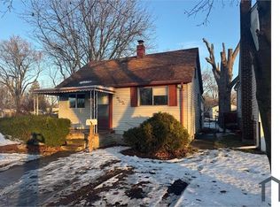 5625 Pelham St, Dearborn Heights, MI 48125