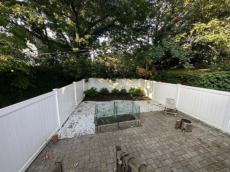 739 Somerville Ave #1A — Photo 17