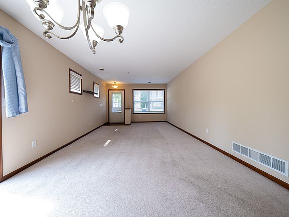 5th image of 15374 60th Ave N