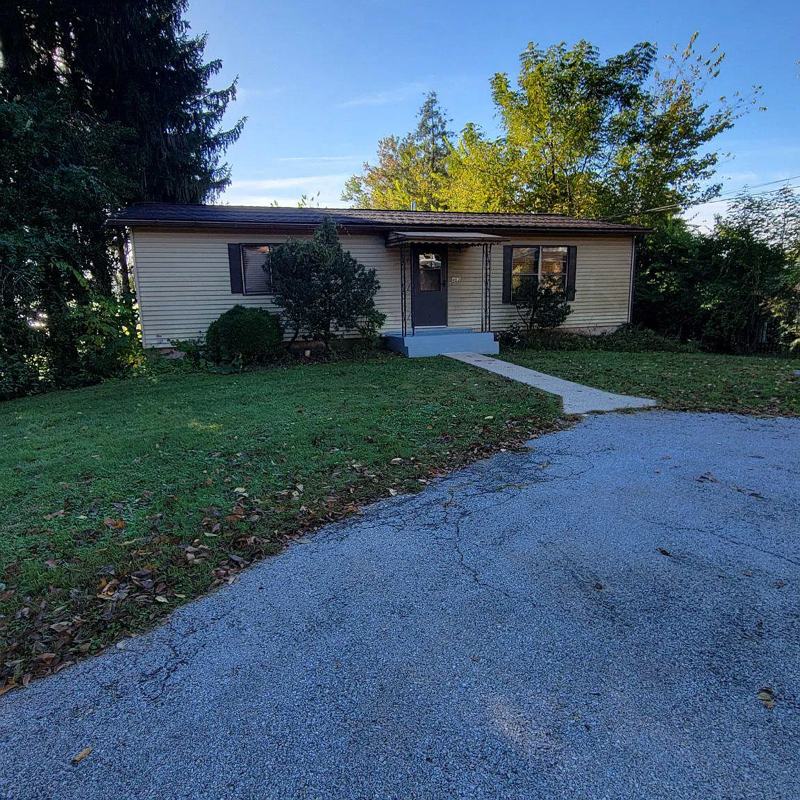 2 bed, 1.0 bath, 960 sqft, $1,800 — Photo 1