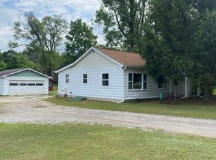 10127 E Stanley Rd, Davison, MI 48423