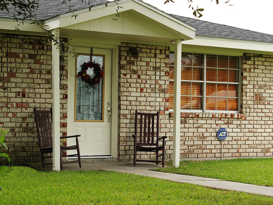 Front View of Home