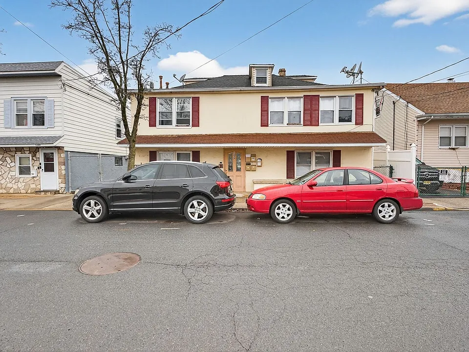 1290 Baker St