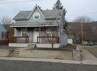 2116 3rd St, La Grande, OR 97850