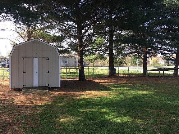 Awesome storage shed that includes upper level storage as well!