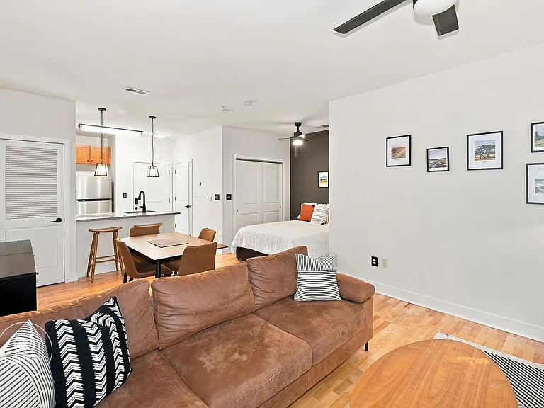 630 Calvert St #311 — Photo 9