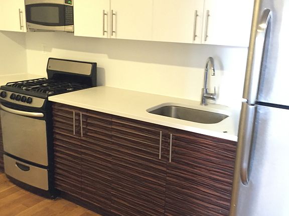 2nd image of 908 Bergen St #1