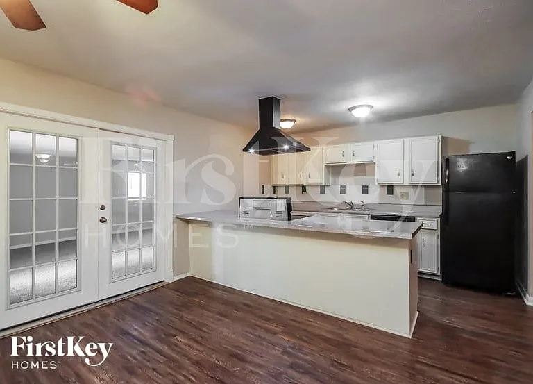 14658 Meyersville Dr — Photo 5
