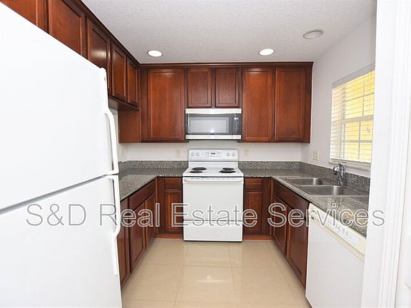 2nd image of 5410 River Rock Rd