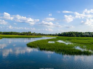 33 Peninsula Dr, Hilton Head Island, SC 29926