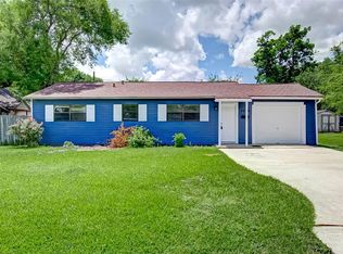 2206 Estate Dr, Deer Park, TX 77536