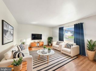 541 Rider Ct, Charles Town, WV 25414