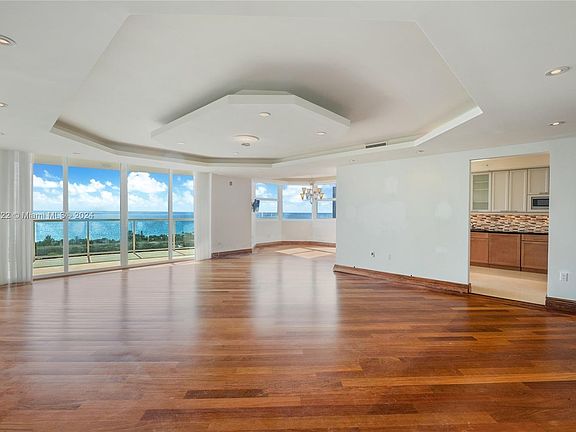 3rd image of 20201 E Country Club Dr APT 2210