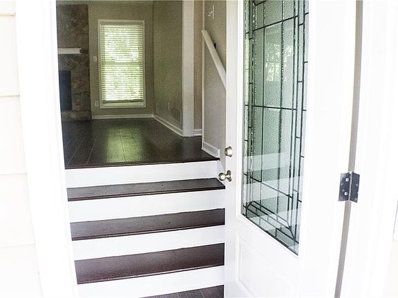 5th image of 3166 Taffy Ln