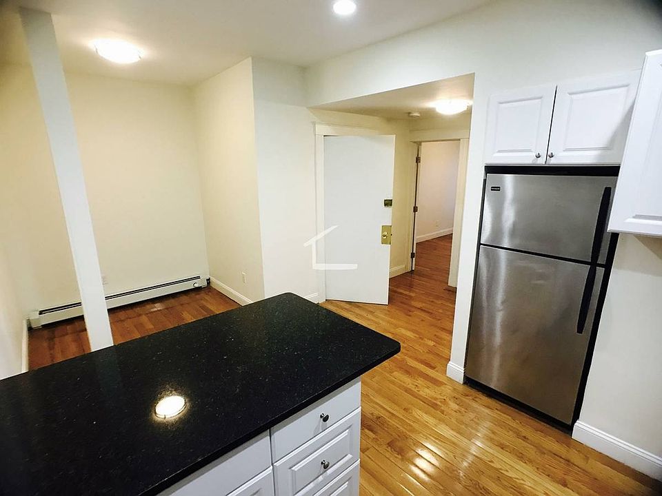2nd image of 78 Brainerd Rd #_022