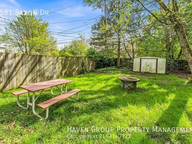 5581 Saxon Dr — Photo 24