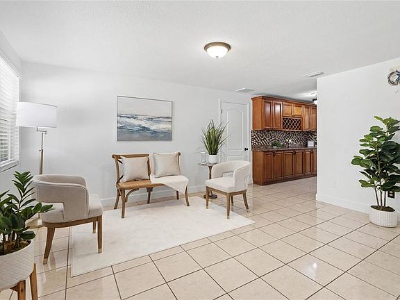 4th image of 6004 W JEAN STREET