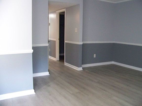 5th image of 2104 Constitution Dr