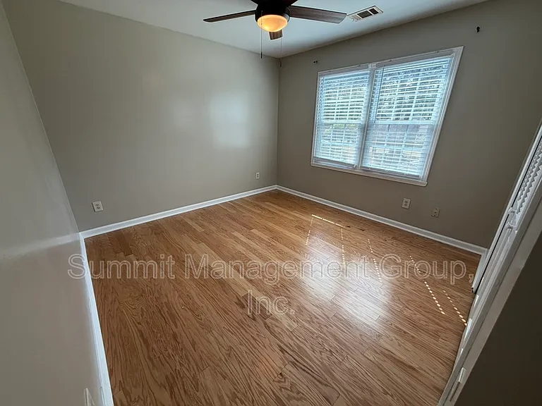 1611 Ellington Rd SE — Photo 31